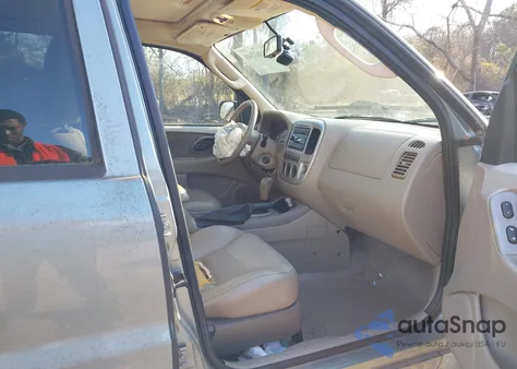 2006 Ford Escape Lt z USA, uszkodzony, nr VIN 1FMYU04126KB99877